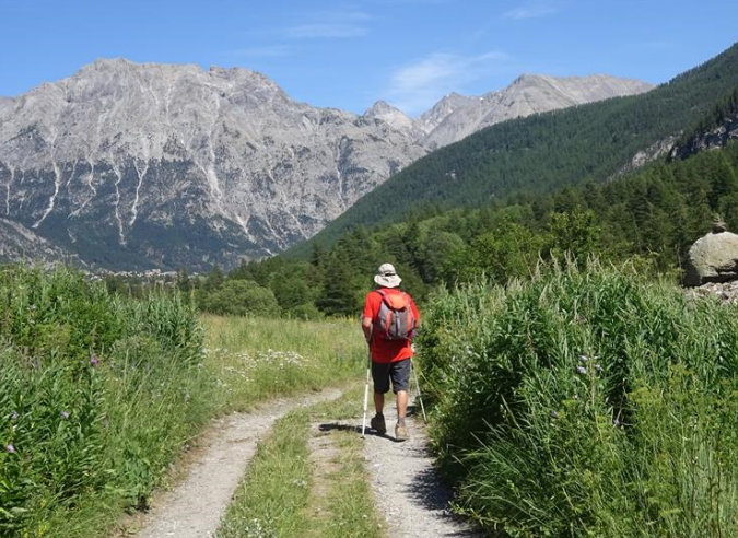 La collecte des données numériques des sentiers dans les Hautes Alpes  La collecte des données numériques des sentiers dans les Hautes Alpes