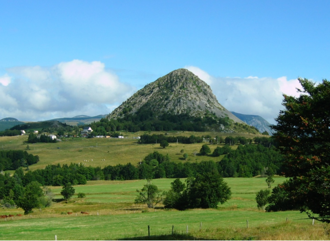 Les 10 plus belles randonnées de montagnes en Auvergne-Rhône-Alpes