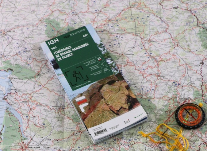 La carte IGN pour planifier vos randonnées  itinérantes a été rééditée  