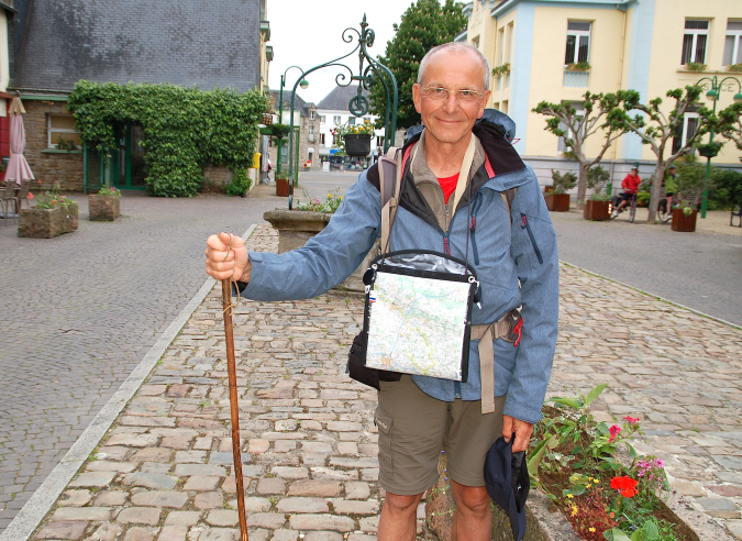 Hommage à Axel Kahn le généticien adepte de la marche Hommage à Axel Kahn le généticien adepte de la marche
