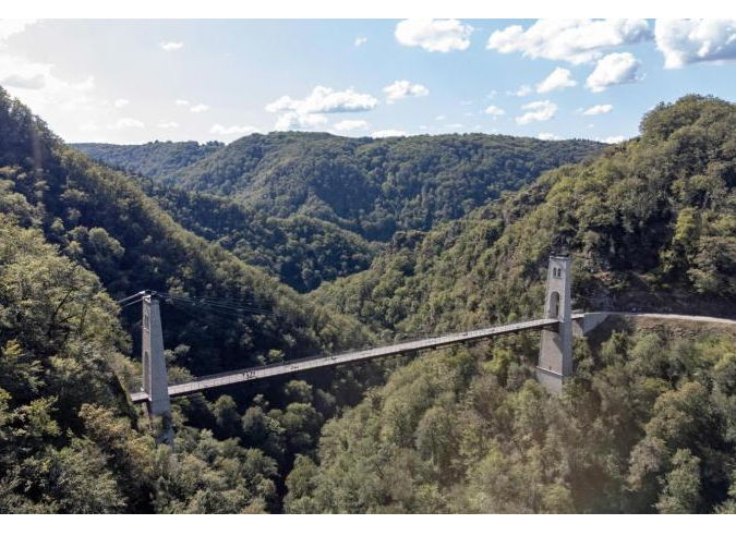 En Corrèze, le viaduc des Rochers Noirs rénové est de nouveau ouvert En Corrèze, le viaduc des Rochers Noirs rénové est de nouveau ouvert