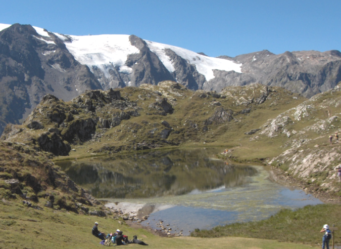 Les Écrins à pied :  à la rencontre des cimes et des glaciers 