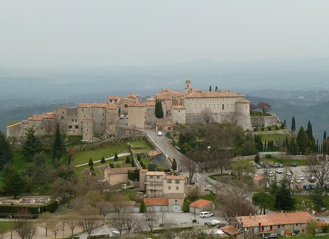 Partez en randonnée dans les Préalpes grassoises !