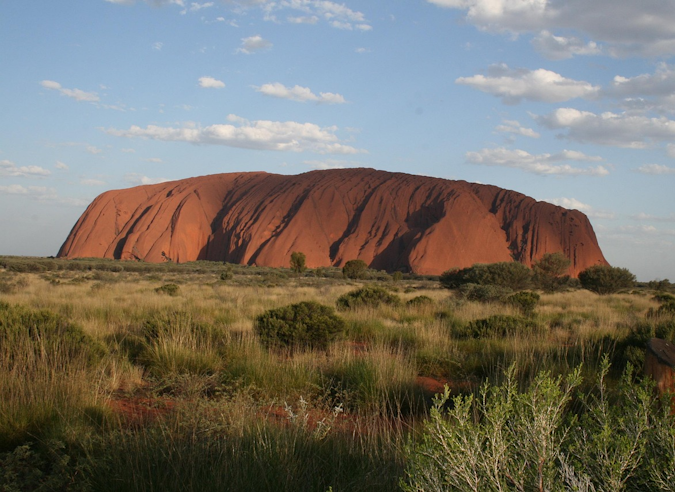 Australie : une randonnée dans le site d’Uluru en 2026