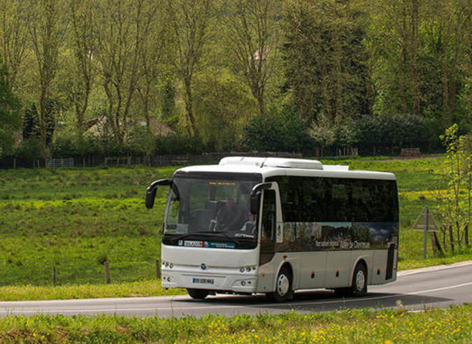 La vallée de Chevreuse desservie par le Baladobus (Yvelines) La vallée de Chevreuse desservie par le Baladobus (Yvelines)