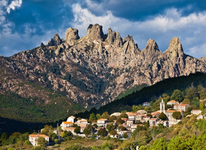  Parcourir le sentier corse GR® 20 avec un handicap visuel 