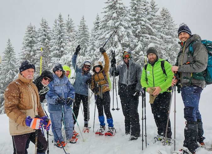 Les Monts du Jura à raquettes à neige - reportage de France 2 