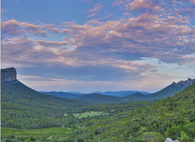 Dans l’Hérault, randonnez au Pic Saint-Loup sans voiture ! 