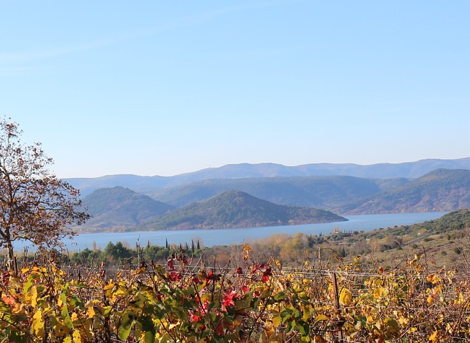  Le GR® de Pays « Entre deux lacs Avène-Salagou » dans l’Hérault