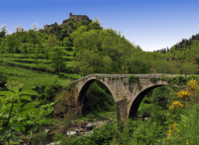 Randonner avec des enfants en Haute Loire 