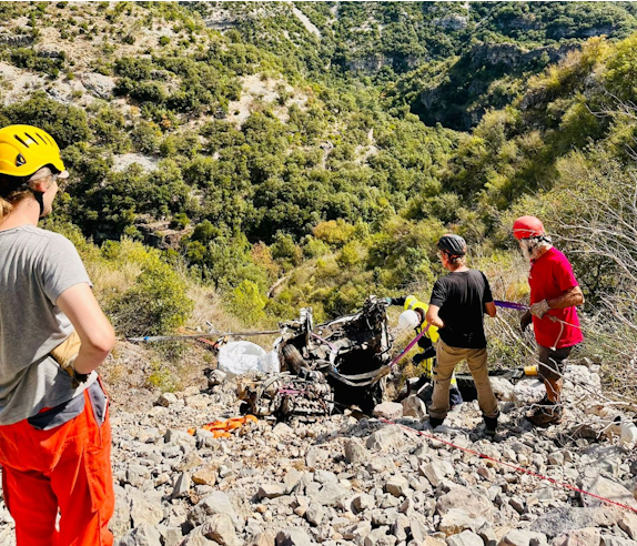 Opération de nettoyage dans les gorges de la Vis à Navacelles dans le Gard
