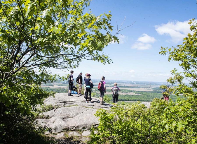 Coopération pour la protection de la nature sur le Sentier national du Québec Coopération pour la protection de la nature sur le Sentier national du Québec