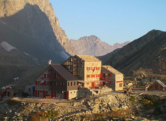 Un refuge italien de haute montagne contraint de fermer par manque d’eau