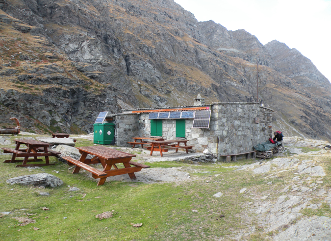 Le refuge d’Amin cherche son gardien (Savoie – Haute Maurienne) Le refuge d’Amin cherche son gardien (Savoie – Haute Maurienne)