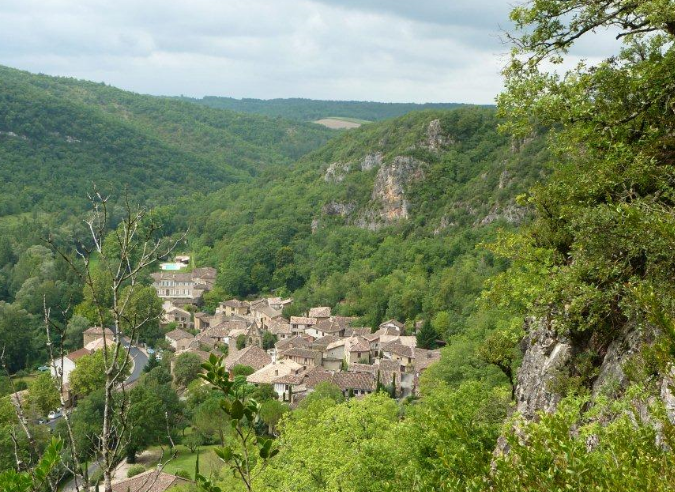 Les Fiches “ Rando Tarn” pour découvrir le département à pied Les Fiches “ Rando Tarn” pour découvrir le département à pied