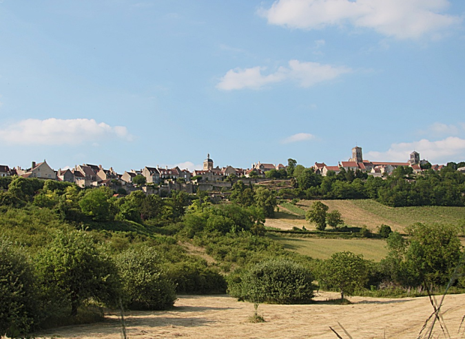 10 randonnées pour découvrir les Plus Beaux Villages de France 10 randonnées pour découvrir les Plus Beaux Villages de France