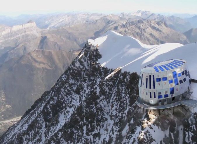 Les refuges de montagne au cœur des transitions  