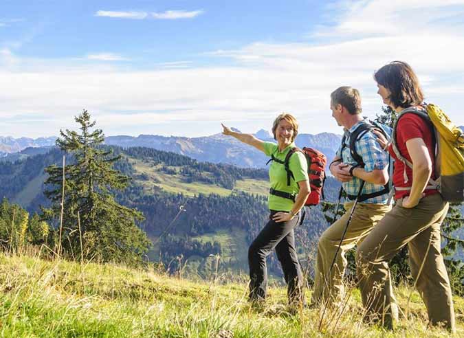 Randonner en montagne sans voiture au départ de Paris - Fédération  Française de la Randonnée Pédestre