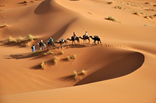 randonner désert dune de sable